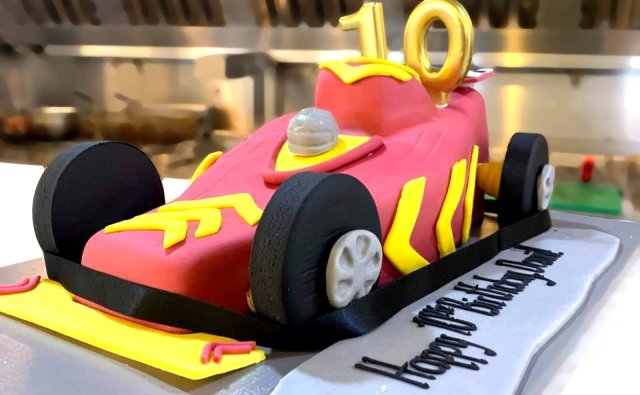 10_birthday_cake.jpg